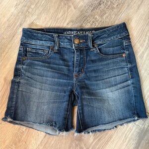 American Eagle Midi Jean shorts size 4